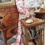 vecchio, antico, antica, antichita, antichità, antiques, ancient, mobile, mobili, credenza, armadio, libreria, tavolo, sedia, poltrona, cassettiera, scrivania, settimino, restauro, restaurato, restaurata, epoca, carlo x, secretaire, luigi filippo, biedermeier, impero, stile impero, cornice antica, specchiera, scrittoio, divano, intarsiato, comodino, comodini, napoleone III, orologio, lampadario, quadro, quadri, dipinto, dipinti, ribalta, meuble de metier, serrandina, ministeriale, farmacia, farmacista, shabby, dacapatura, laccato, vetrina, vetrinetta, etagere, banquette, panchetta, toyle de jouy, specchiera, poltroncina, letto, juke box, alzata, alzatina, lampada, candeliere, argento, servizio, servizi, porcellana, porcellane, inglese, inglesi, francia, francese, royal albert, zuppiera, teiera, tazza, tazzina, piatto, piatti, natale, regalo, brocca, brocche, biscottiera, lista nozze, vintage, bisto england, royal worcester, burriera, regina vittoria, idea regalo, idee regalo, richard, vittoriana, scatola, scatole, collezione, casa, arredo, interni, chic, salone, sala, cucina, country, originale, fatto a mano, orologio, orologi, oggetto, oggetti, alzata, alzatina, ritratto, ritratti, posate, paralume, design