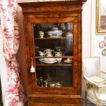 vecchio, antico, antica, antichita, antichità, antiques, ancient, mobile, mobili, credenza, armadio, libreria, tavolo, sedia, poltrona, cassettiera, scrivania, settimino, restauro, restaurato, restaurata, epoca, carlo x, secretaire, luigi filippo, biedermeier, impero, stile impero, cornice antica, specchiera, scrittoio, divano, intarsiato, comodino, comodini, napoleone III, orologio, lampadario, quadro, quadri, dipinto, dipinti, ribalta, meuble de metier, serrandina, ministeriale, farmacia, farmacista, shabby, dacapatura, laccato, vetrina, vetrinetta, etagere, banquette, panchetta, toyle de jouy, specchiera, poltroncina, letto, juke box, alzata, alzatina, lampada, candeliere, argento, servizio, servizi, porcellana, porcellane, inglese, inglesi, francia, francese, royal albert, zuppiera, teiera, tazza, tazzina, piatto, piatti, natale, regalo, brocca, brocche, biscottiera, lista nozze, vintage, bisto england, royal worcester, burriera, regina vittoria, idea regalo, idee regalo, richard, vittoriana, scatola, scatole, collezione, casa, arredo, interni, chic, salone, sala, cucina, country, originale, fatto a mano, orologio, orologi, oggetto, oggetti, alzata, alzatina, ritratto, ritratti, posate, paralume, design