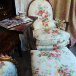 vecchio, antico, antica, antichita, antichità, antiques, ancient, mobile, mobili, credenza, armadio, libreria, tavolo, sedia, poltrona, cassettiera, scrivania, settimino, restauro, restaurato, restaurata, epoca, carlo x, secretaire, luigi filippo, biedermeier, impero, stile impero, cornice antica, specchiera, scrittoio, divano, intarsiato, comodino, comodini, napoleone III, orologio, lampadario, quadro, quadri, dipinto, dipinti, ribalta, meuble de metier, serrandina, ministeriale, farmacia, farmacista, shabby, dacapatura, laccato, vetrina, vetrinetta, etagere, banquette, panchetta, toyle de jouy, specchiera, poltroncina, letto, juke box, alzata, alzatina, lampada, candeliere, argento, servizio, servizi, porcellana, porcellane, inglese, inglesi, francia, francese, royal albert, zuppiera, teiera, tazza, tazzina, piatto, piatti, natale, regalo, brocca, brocche, biscottiera, lista nozze, vintage, bisto england, royal worcester, burriera, regina vittoria, idea regalo, idee regalo, richard, vittoriana, scatola, scatole, collezione, casa, arredo, interni, chic, salone, sala, cucina, country, originale, fatto a mano, orologio, orologi, oggetto, oggetti, alzata, alzatina, ritratto, ritratti, posate, paralume, design
