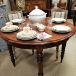 vecchio, antico, antica, antichita, antichità, antiques, ancient, mobile, mobili, credenza, armadio, libreria, tavolo, sedia, poltrona, cassettiera, scrivania, settimino, restauro, restaurato, restaurata, epoca, carlo x, secretaire, luigi filippo, biedermeier, impero, stile impero, cornice antica, specchiera, scrittoio, divano, intarsiato, comodino, comodini, napoleone III, orologio, lampadario, quadro, quadri, dipinto, dipinti, ribalta, meuble de metier, serrandina, ministeriale, farmacia, farmacista, shabby, dacapatura, laccato, vetrina, vetrinetta, etagere, banquette, panchetta, toyle de jouy, specchiera, poltroncina, letto, juke box, alzata, alzatina, lampada, candeliere, argento, servizio, servizi, porcellana, porcellane, inglese, inglesi, francia, francese, royal albert, zuppiera, teiera, tazza, tazzina, piatto, piatti, natale, regalo, brocca, brocche, biscottiera, lista nozze, vintage, bisto england, royal worcester, burriera, regina vittoria, idea regalo, idee regalo, richard, vittoriana, scatola, scatole, collezione, casa, arredo, interni, chic, salone, sala, cucina, country, originale, fatto a mano, orologio, orologi, oggetto, oggetti, alzata, alzatina, ritratto, ritratti, posate, paralume, design