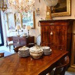 vecchio, antico, antica, antichita, antichità, antiques, ancient, mobile, mobili, credenza, armadio, libreria, tavolo, sedia, poltrona, cassettiera, scrivania, settimino, restauro, restaurato, restaurata, epoca, carlo x, secretaire, luigi filippo, biedermeier, impero, stile impero, cornice antica, specchiera, scrittoio, divano, intarsiato, comodino, comodini, napoleone III, orologio, lampadario, quadro, quadri, dipinto, dipinti, ribalta, meuble de metier, serrandina, ministeriale, farmacia, farmacista, shabby, dacapatura, laccato, vetrina, vetrinetta, etagere, banquette, panchetta, toyle de jouy, specchiera, poltroncina, letto, juke box, alzata, alzatina, lampada, candeliere, argento, servizio, servizi, porcellana, porcellane, inglese, inglesi, francia, francese, royal albert, zuppiera, teiera, tazza, tazzina, piatto, piatti, natale, regalo, brocca, brocche, biscottiera, lista nozze, vintage, bisto england, royal worcester, burriera, regina vittoria, idea regalo, idee regalo, richard, vittoriana, scatola, scatole, collezione, casa, arredo, interni, chic, salone, sala, cucina, country, originale, fatto a mano, orologio, orologi, oggetto, oggetti, alzata, alzatina, ritratto, ritratti, posate, paralume, design